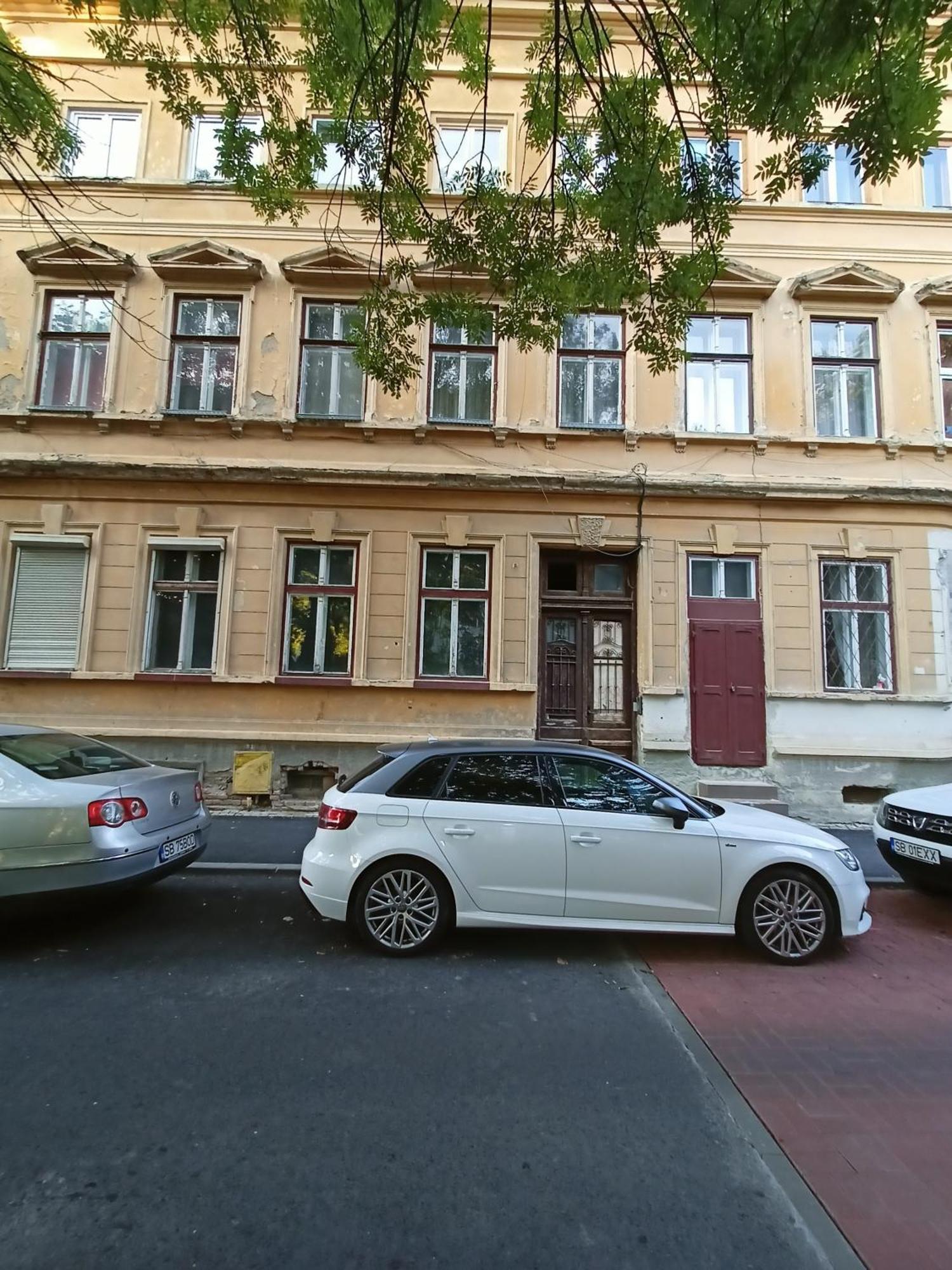 Garden Of Light Apartment Сибиу Экстерьер фото