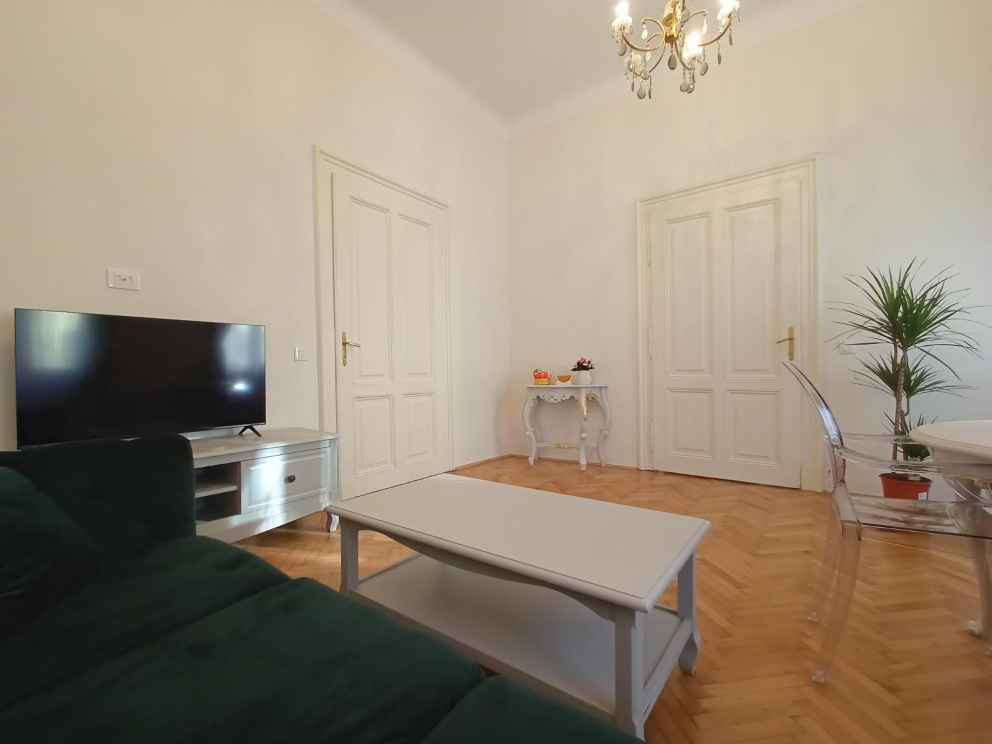 Garden Of Light Apartment Сибиу Экстерьер фото